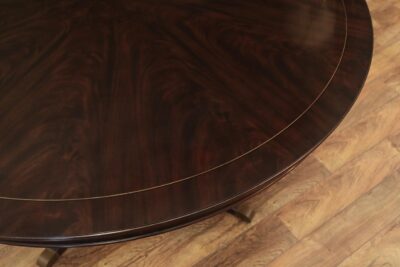 Circular pinstripe inlay