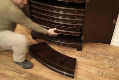 Leaf storage cabinet for dining leaves