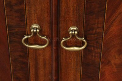 Top of drawer pulls are ergonomic and fit your fingers when opening the doors