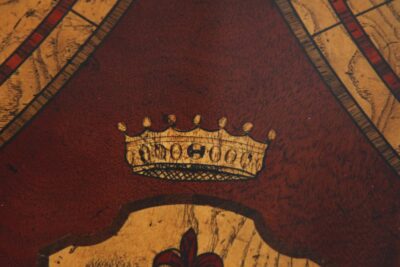 Majestic royal crown inlay