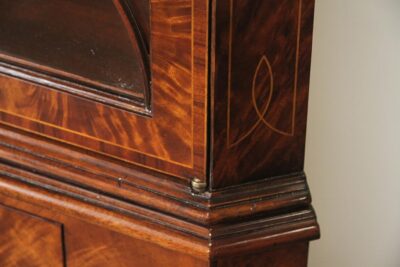 Rosewood inlaid door panels and Hepplewhite style pinstripe on doors and sides