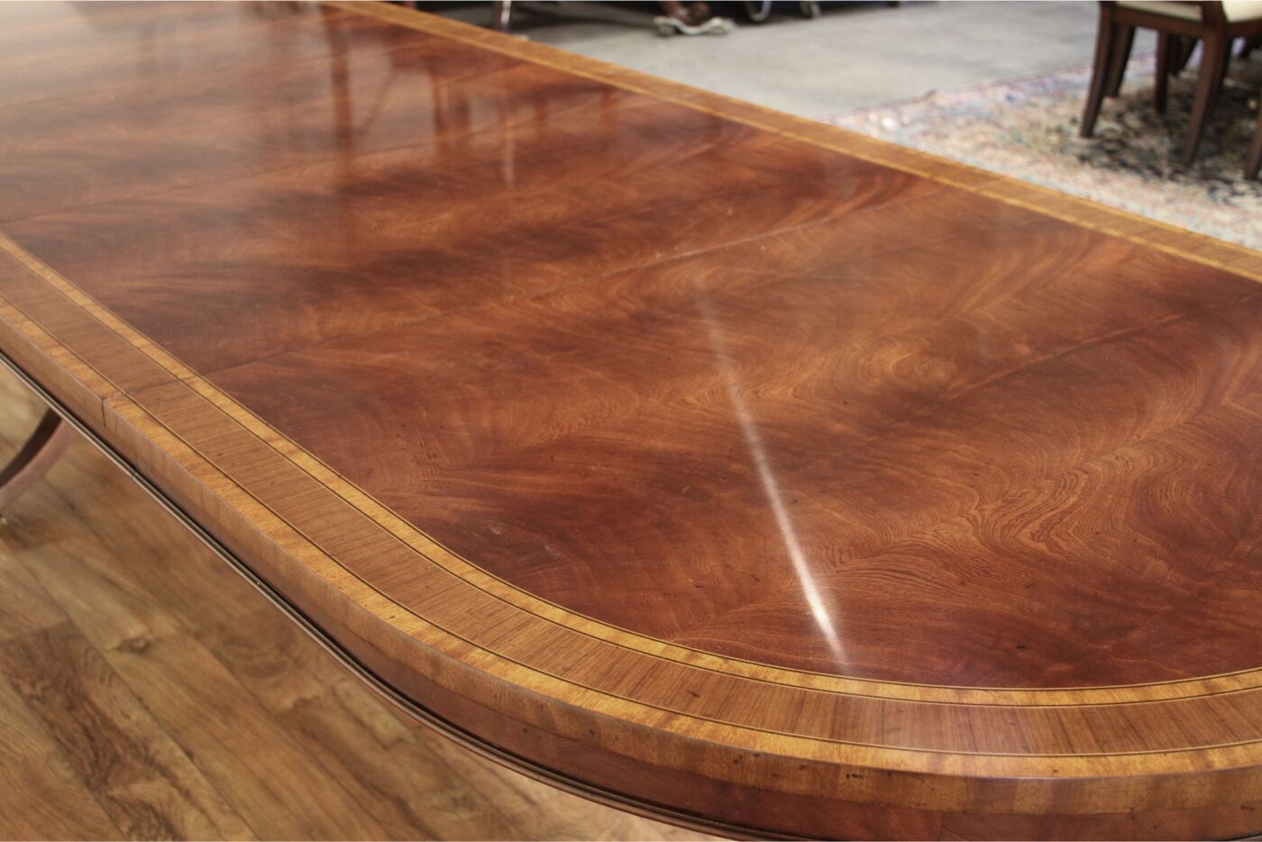 Oval double pedestal inlaid mahogany dining table - Image 10